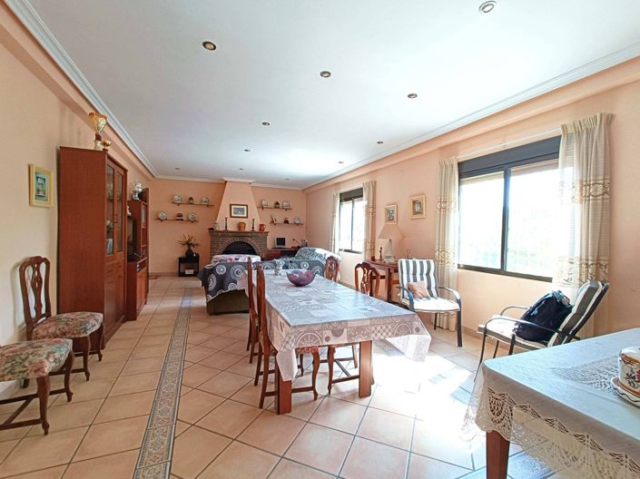 Image No.5-4 Bed Country House for sale