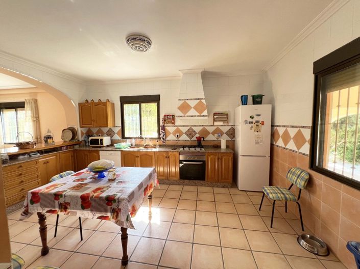 Image No.8-4 Bed Country House for sale