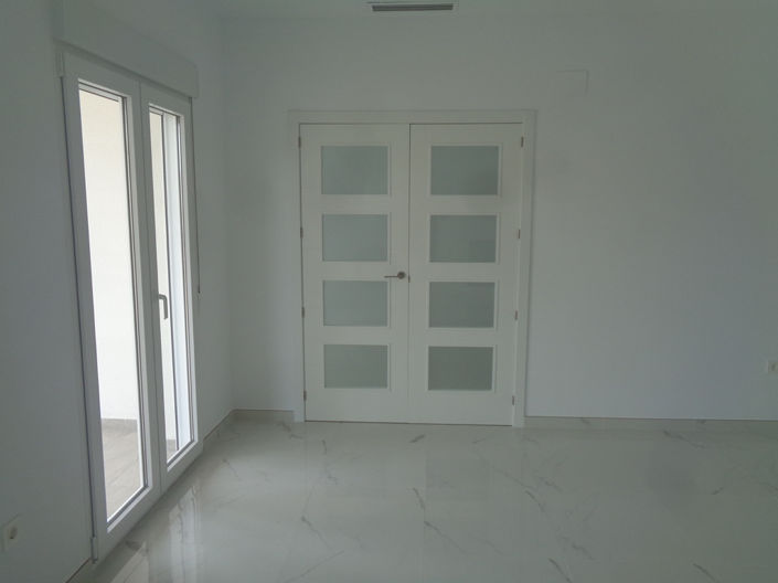 Image No.17-3 Bed Villa for sale