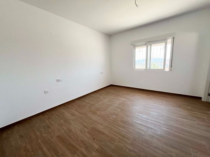 Image No.22-Maison de campagne de 3 chambres à vendre à Macisvenda