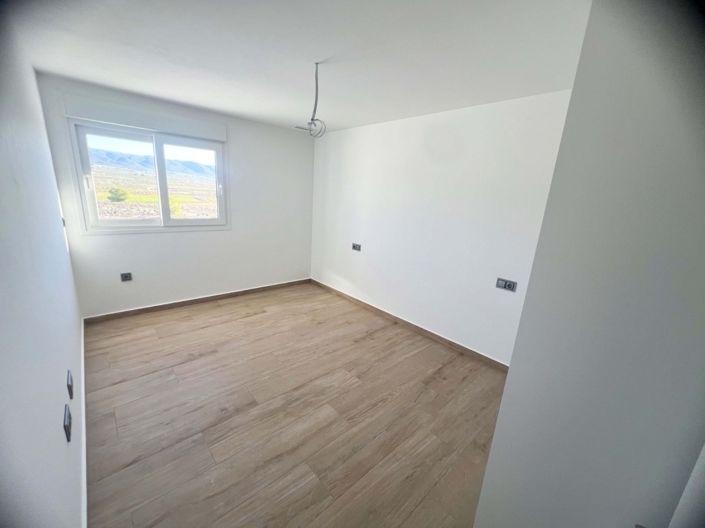 Image No.23-3 Bed Country House for sale