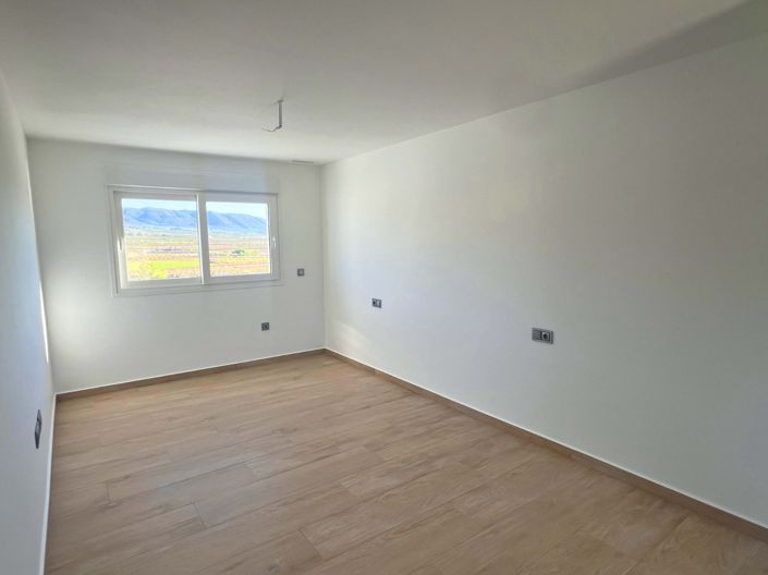 Image No.27-3 Bed Country House for sale