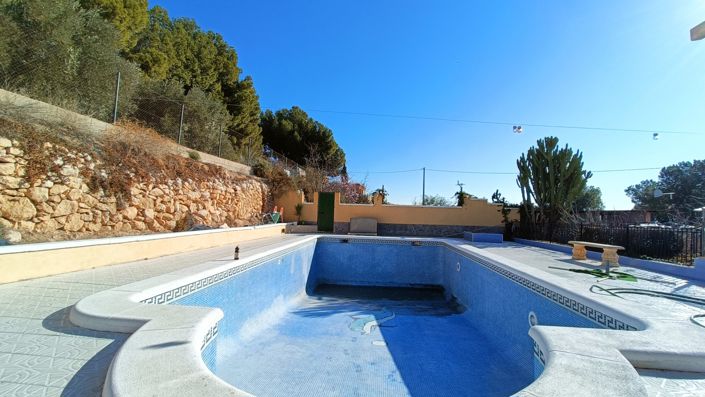 Image No.13-4 Bed Country House for sale