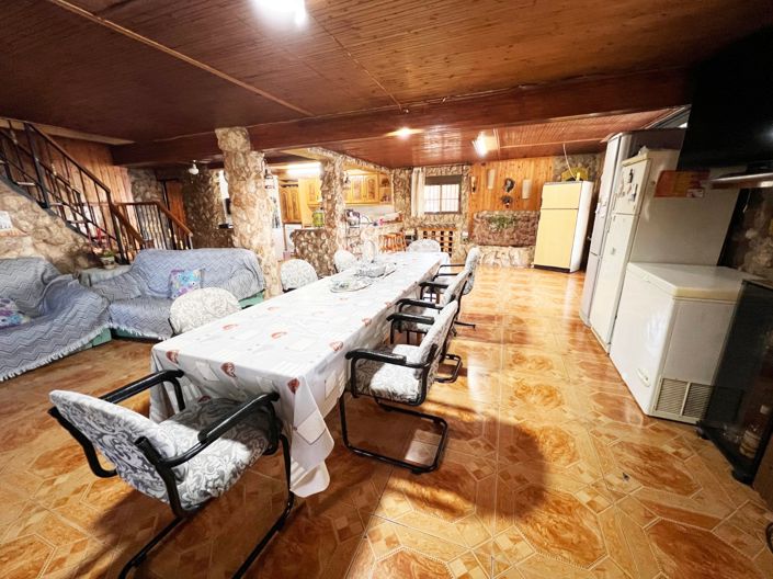 Image No.45-4 Bed Country House for sale