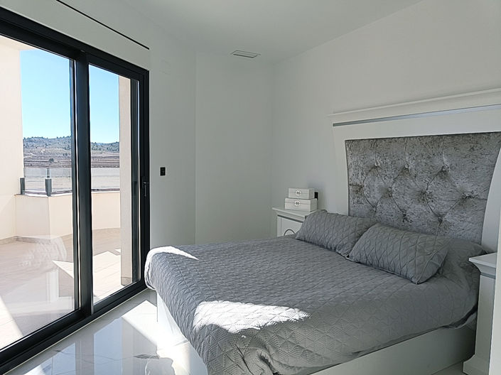 Image No.39-4 Bed Villa for sale