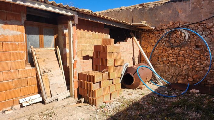 Image No.4-Country House for sale