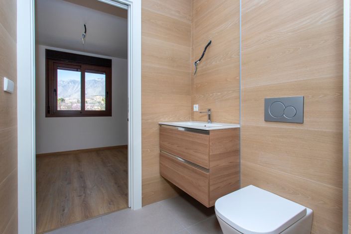 Image No.17-3 Bed Apartment for sale