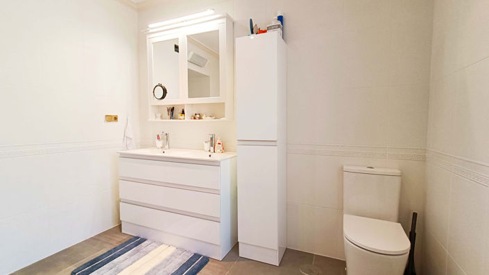 Image No.37-5 Bed Country House for sale