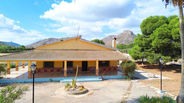 Image No.26-4 Bed Country House for sale