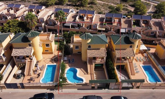 Image No.1-3 Bed Villa for sale