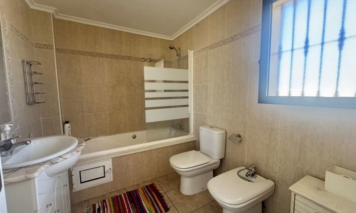 Image No.17-3 Bed Villa for sale