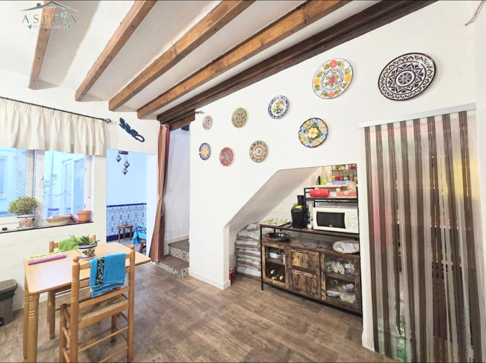 Image No.5-4 Bed Townhouse for sale