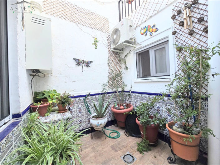 Image No.7-4 Bed Townhouse for sale