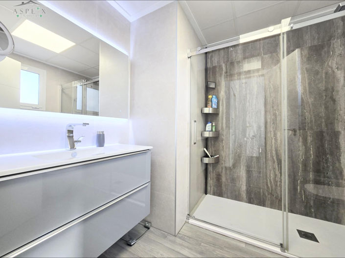 Image No.10-3 Bed Townhouse for sale