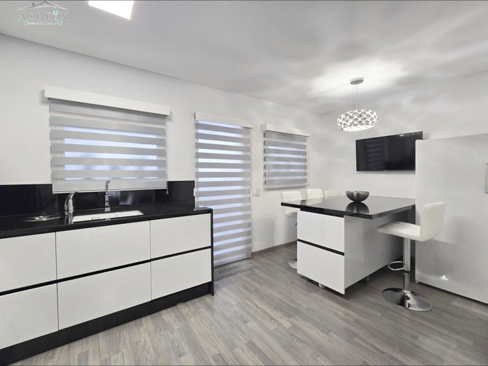 Image No.8-3 Bed Townhouse for sale