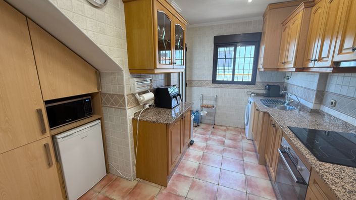 Image No.35-3 Bed Villa for sale