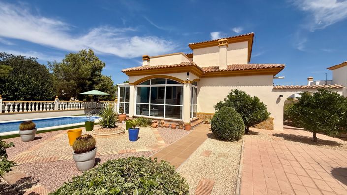 Image No.5-3 Bed Villa for sale