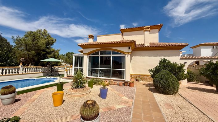 Image No.7-3 Bed Villa for sale