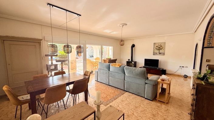 Image No.36-4 Bed Country House for sale