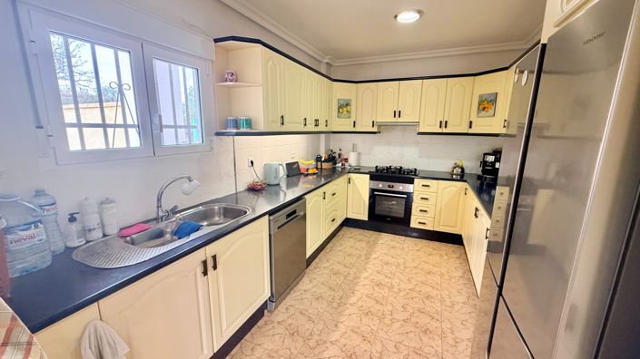 Image No.37-4 Bed Country House for sale