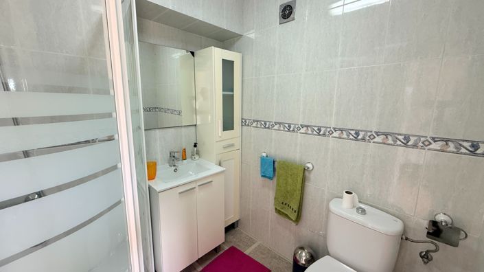 Image No.45-4 Bed Country House for sale