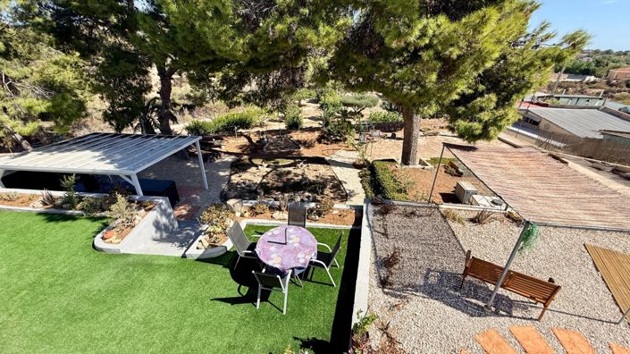 Image No.24-4 Bed Country House for sale