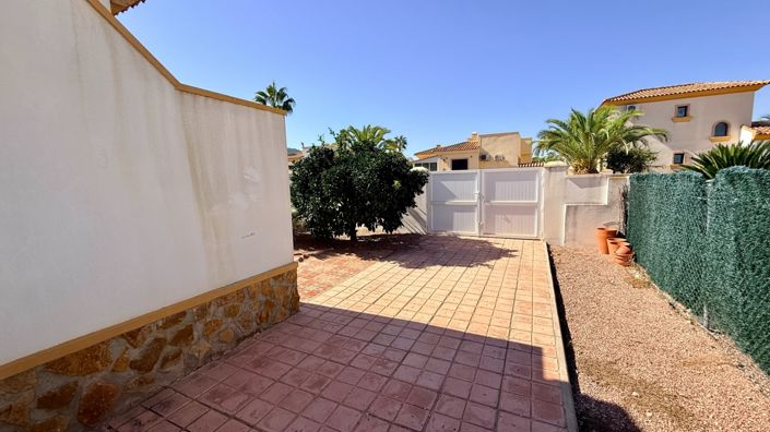 Image No.17-3 Bed Villa for sale