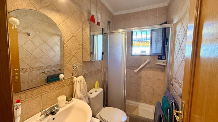 Image No.39-3 Bed Villa for sale