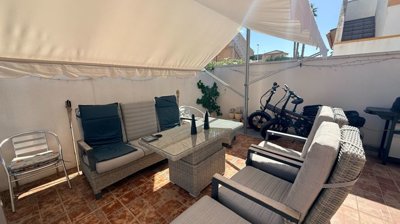 o1j5em8ts3102ji2t18g01uv21hrj2t