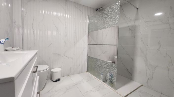 Image No.8-3 Bed Townhouse for sale