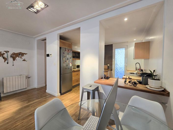 Image No.3-2 Bed Flat for sale