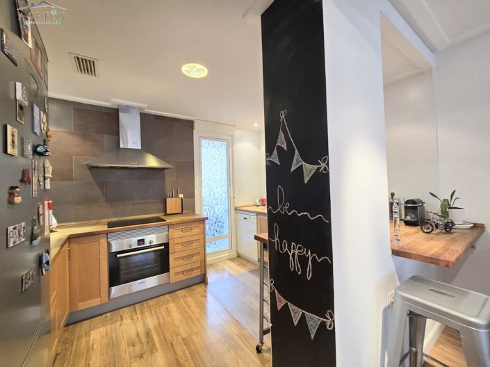 Image No.4-2 Bed Flat for sale