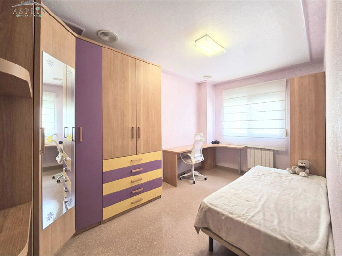 Image No.10-5 Bed Townhouse for sale