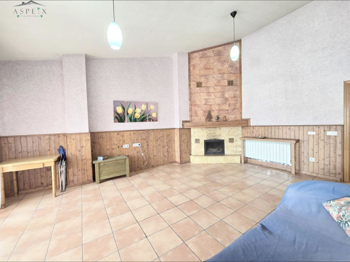 Image No.14-5 Bed Townhouse for sale