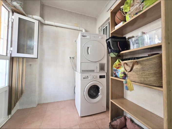 Image No.6-5 Bed Townhouse for sale