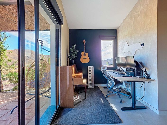 Image No.9-4 Bed Country House for sale