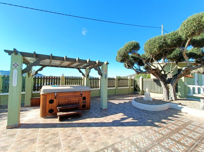 Image No.12-4 Bed Country House for sale