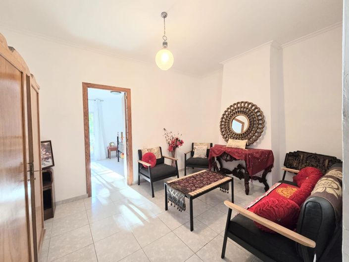 Image No.11-4 Bed Townhouse for sale