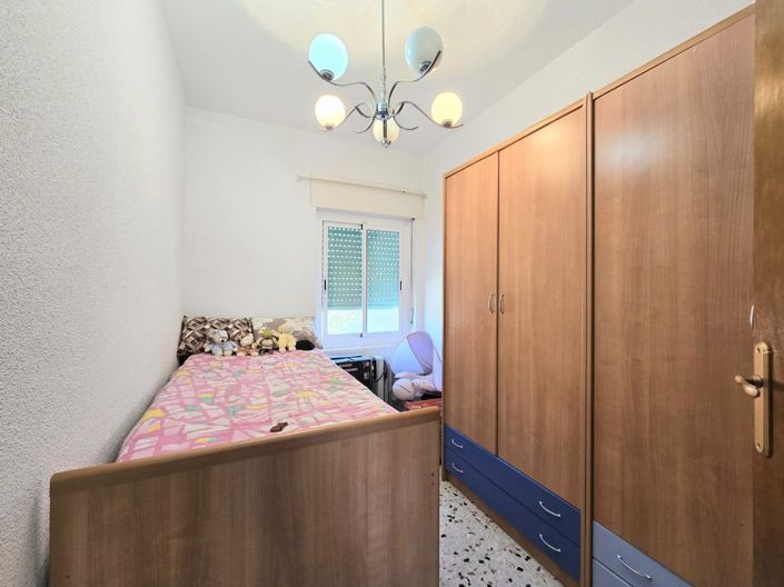 Image No.11-3 Bed Country House for sale