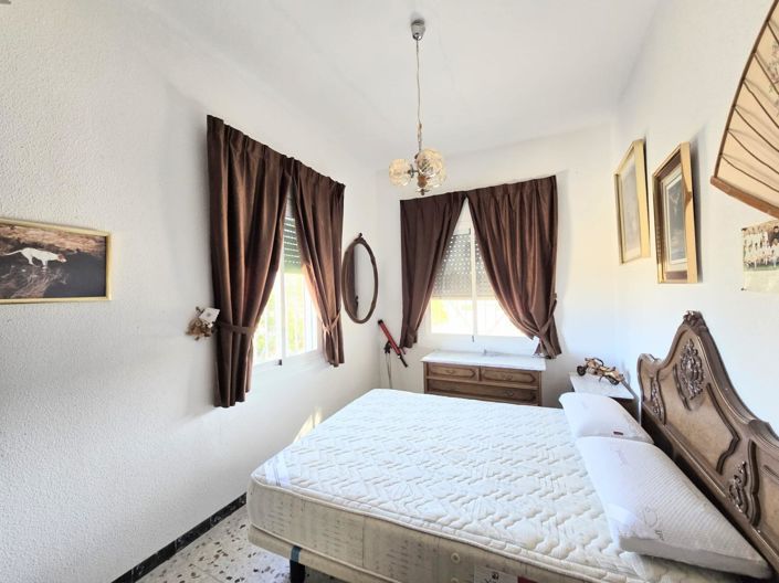 Image No.6-3 Bed Country House for sale