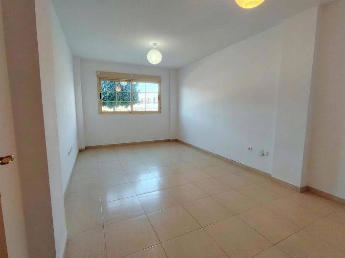 Image No.1-2 Bed Flat for sale