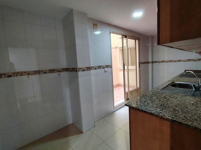 Image No.6-2 Bed Flat for sale