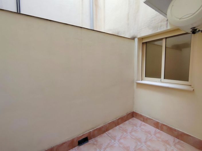 Image No.9-2 Bed Flat for sale