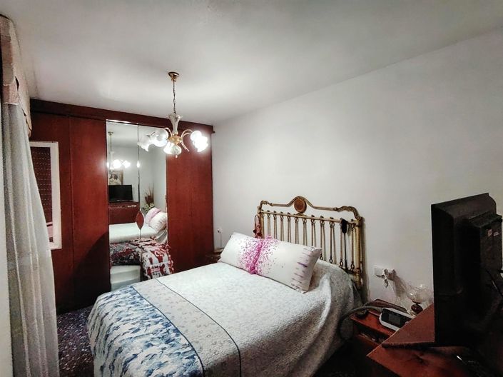 Image No.5-4 Bed Flat for sale