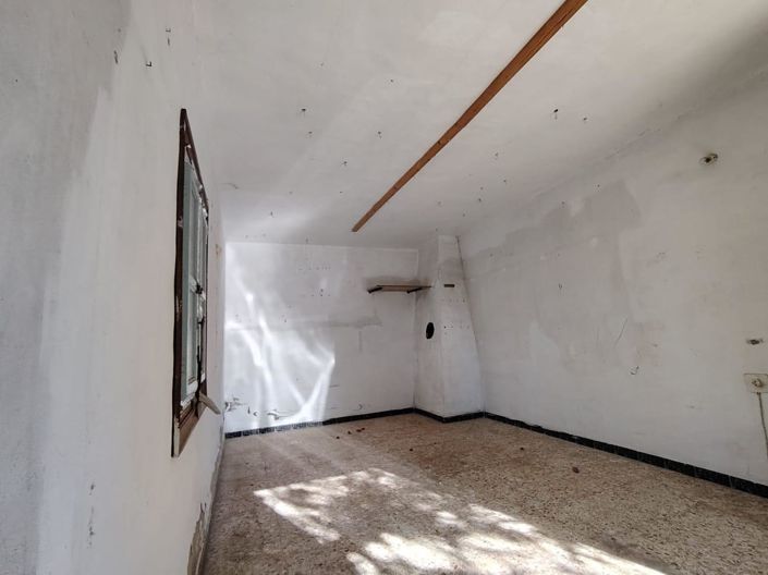 Image No.12-3 Bed Country House for sale