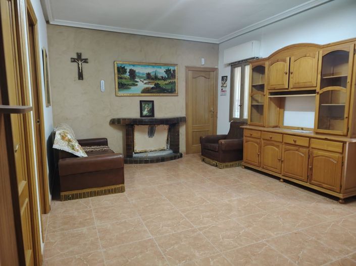 Image No.8-3 Bed Country House for sale