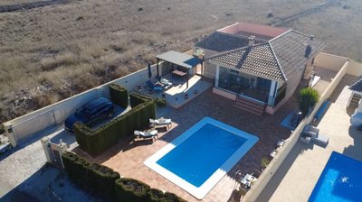 3 Bed Country House for sale
