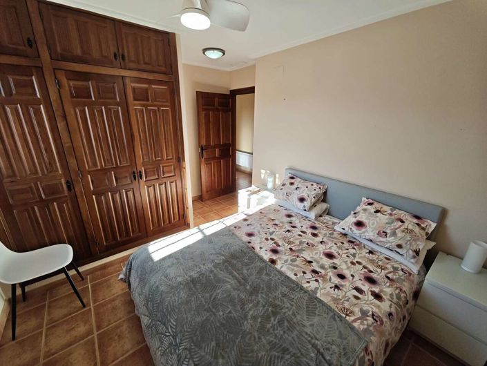 Image No.23-3 Bed Country House for sale