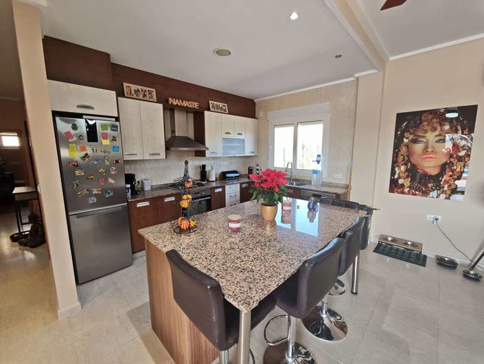 Image No.18-3 Bed Country House for sale