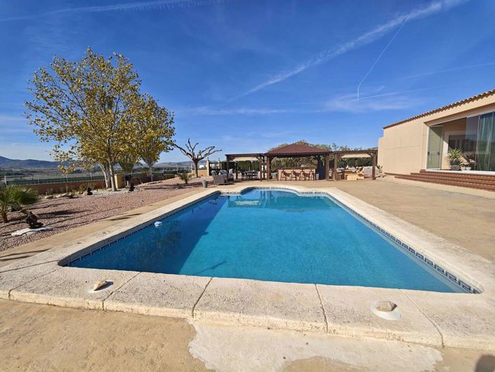 Image No.41-3 Bed Country House for sale